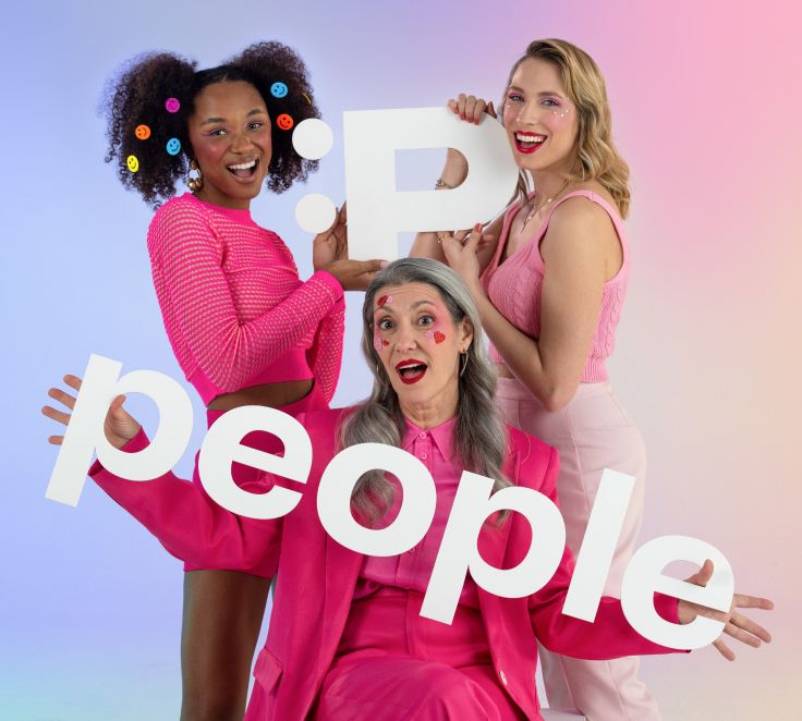 Valeria Sechi, grey hair model, in Pinalli's social advertising campaign