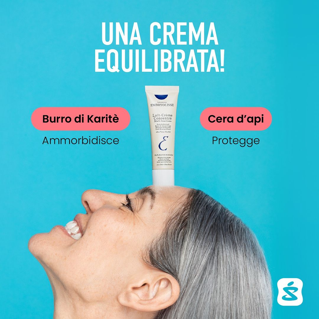 Valeria Sechi, modella dai capelli grigi, nella campagna SuperPharm Italia.