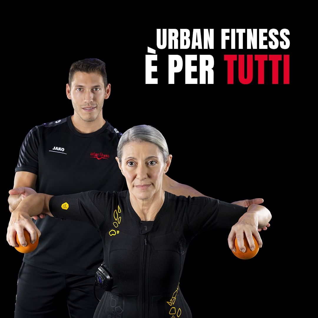 Valeria Sechi mentre fa attività fisica per una pubblicità di Urban Fitness