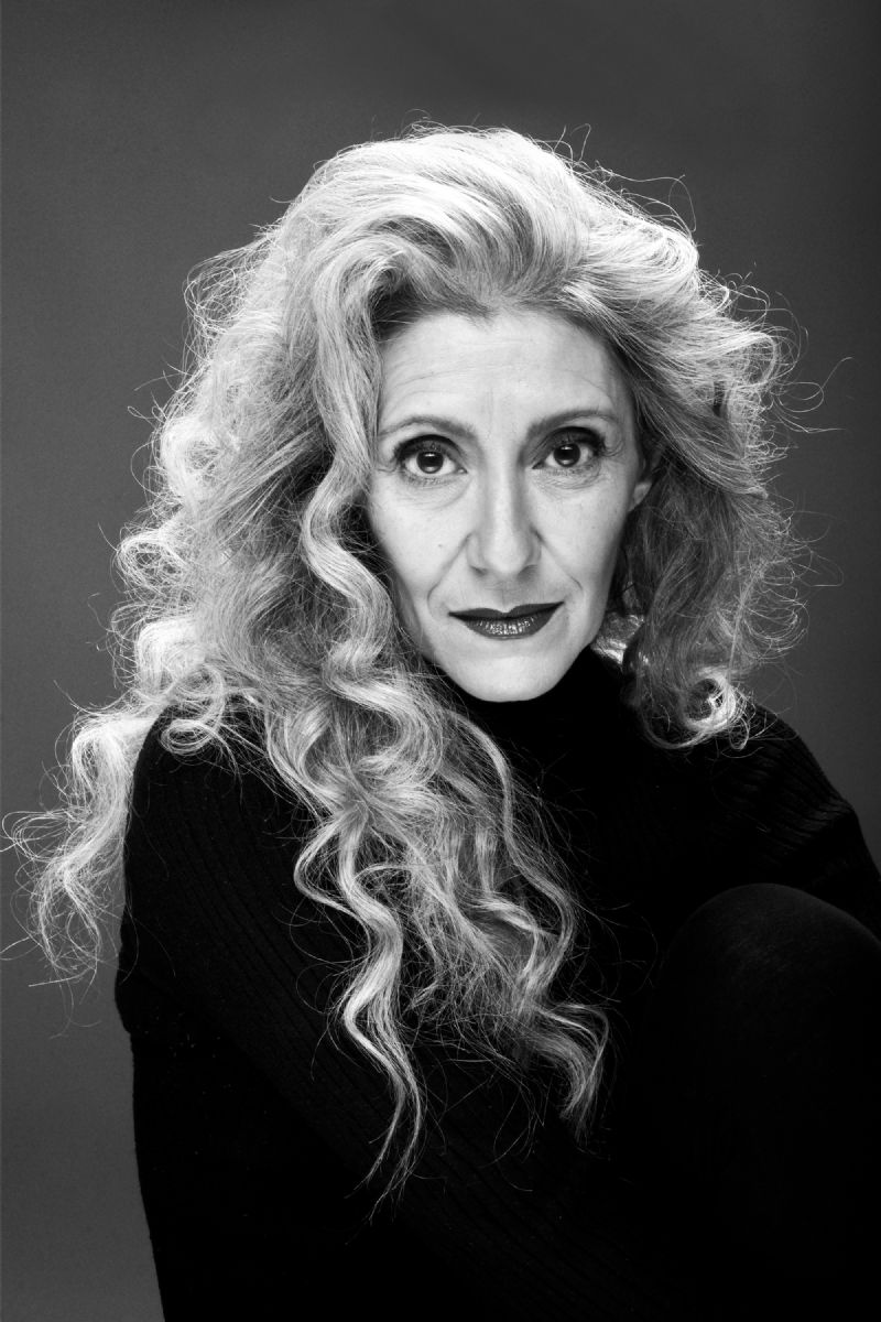 Black n white portrait of grey hair model Valeria Sechi
