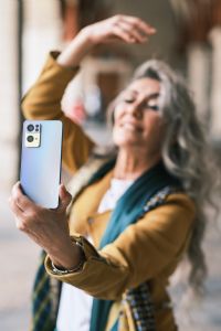 Italian gray hair model Valeria Sechi for Oppo