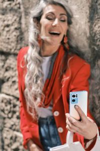 Italian gray hair model Valeria Sechi for Oppo